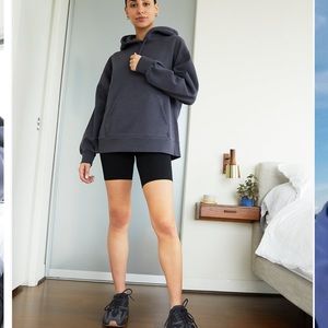 Aritzia TNA Cozy AF Boyfriend Hoodie